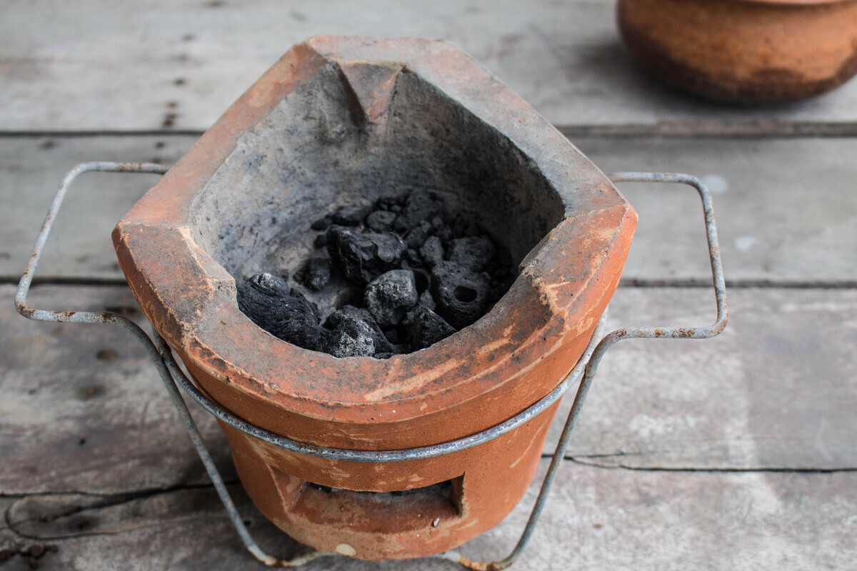 kuda ispolzovat drevesnuyu zolu