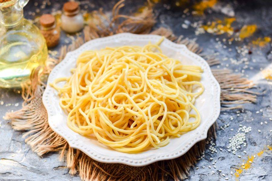 pasta karbonara s yaicom 575323