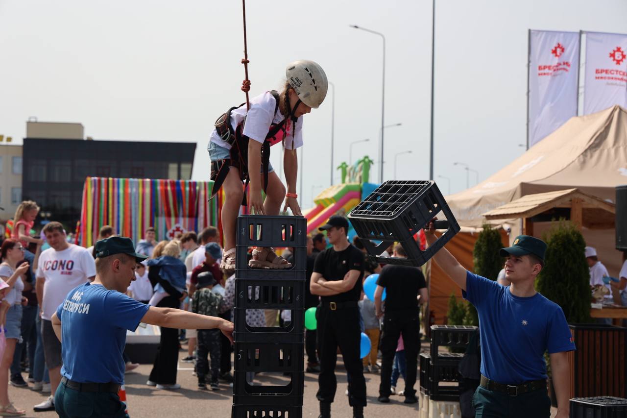 photo 2025 06 01 12 06 18