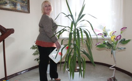 Вот такой порядок в подъезде № 3 дома № 38 по ул. 700-летия Кобрина поддерживают его жильцы