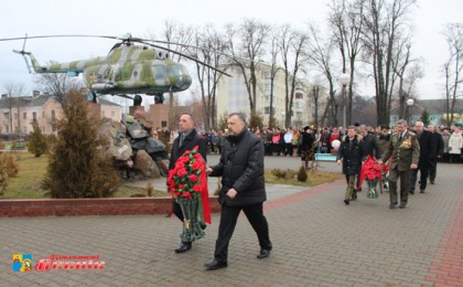 Каждый год 15 февраля мы собираемся в сквере Воинской славы чтобы отдать дань памяти павшим воинам-интернационалистам