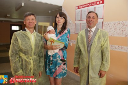 На Кобринщине поздравили мам, чьи младенцы появились на свет в День Независимости