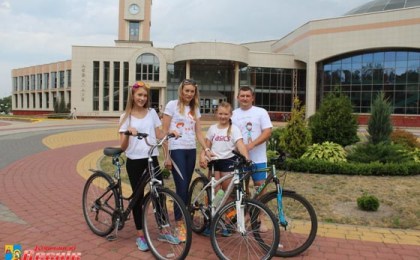 В районном конкурсе “Самая здоровая семья« победила семья Марчук