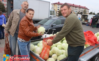 В Кобрине прошли первые сельхозярмарки
