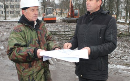 В рамках программы «Газпром - детям в Беларуси»  в Кобрине начаты работы новой спортивной площадки