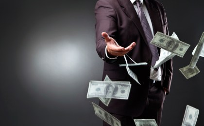 Председатель и бухгалтер ЖСК из Кобрина присвоили деньги жильцов