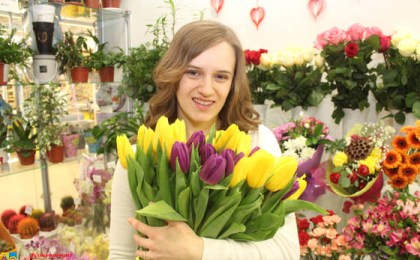 Любимым женщинам - кобринские тюльпаны