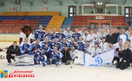 На Кобринщине отметили День милиции хоккейным турниром