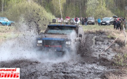 У Кобрынскім раёне адбыўся трофі-рэйд  «Дахлаўскія балоты-2017». (фота)