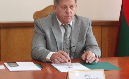 Анатолій Ліс: “ Трэба заўсёды паглыбляцца ў праблемы людзей”