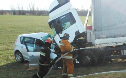 Лобовое столкновение  на трассе
