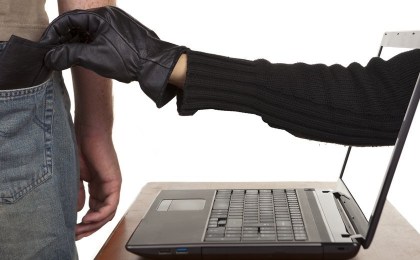 Кто и почему делится данными банковских карточек с виртуальными мошенниками?