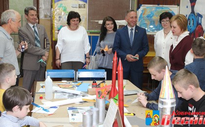 На контроле депутатов – молодёжная политика