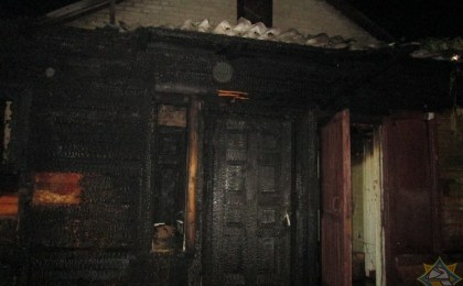 В Кобрине неосторожность при курении привела к пожару в жилом доме