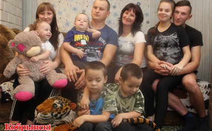 В СЕРДЦЕ МАТЕРИ ЛЮБВИ НА ВСЕХ ХВАТИТ