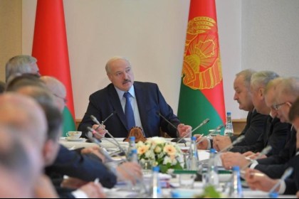 Лукашенко провел совещание по развитию АПК Витебской области