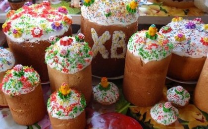 Кобринский хлебозавод к Пасхе отправит в торговую сеть уже освящённые куличи!