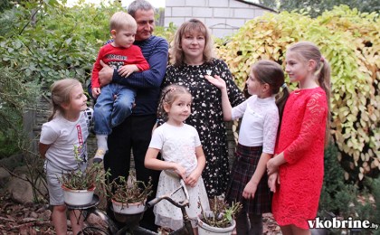 В гостях у многодетной мамы из Кобрина - Дианы Луцык