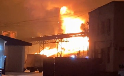 В Кобрине горел склад зерноперерабатывающего предприятия