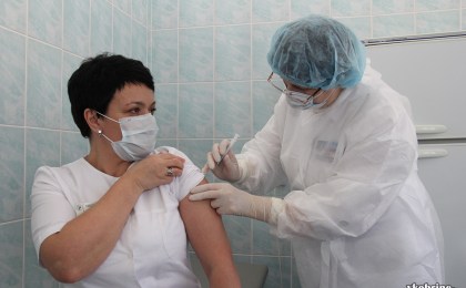 Вакцинация против коронавируса началась в Кобринском районе: выбор за нами