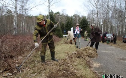 Акция по благоустройству мемориала на месте сожженной деревни Борисовка прошла в Кобринском районе
