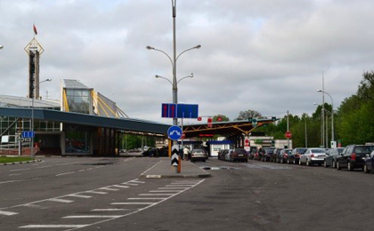 В Брестской области депутаты поддержали введение налога за пересечение границы на легковом авто