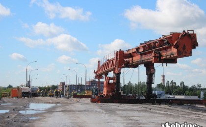 Ремонтные работы на «новом» мосту через Мухавец в Кобрине вступили в активную фазу. ФОТО