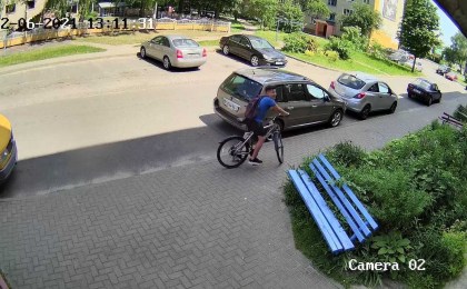 Еще один случай! Устанавливается личность подростка, скрутившего колпачки с Пежо в Кобрине