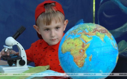 В области материальную помощь к школе получат около 22 тыс. многодетных семей. Сумма выплаты на одного ребенка в Кобринском районе - Br70