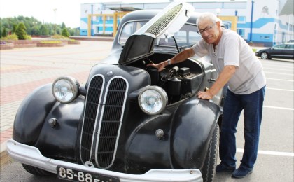 Кобринский хранитель машины времени: Петр Бородынич и его раритетный «BMW»