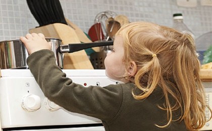 В этом году проведено более 170 судебно-медицинских экспертиз по факту получения детьми травм в быту