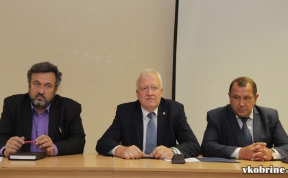 За мир и стабильность