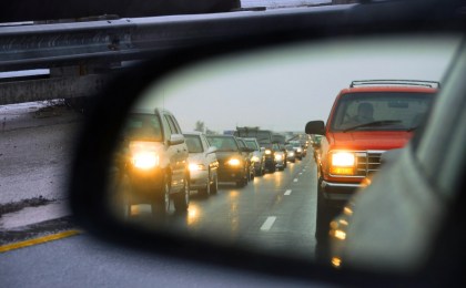 21 ноября ГАИ Кобрина призывает водителей в светлое время суток включить ближний свет фар в память о погибших в ДТП