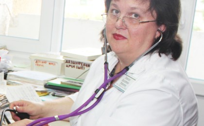 Валентина Рощенко: «Изменения и дополнения Конституции позволят нашему государству сохранить стабильность и суверенитет»