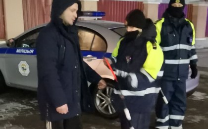 В новогодние и рождественские праздники сотрудники ОГАИ Кобрина уделили особое внимание соблюдению ПДД пешеходами и велосипедистами