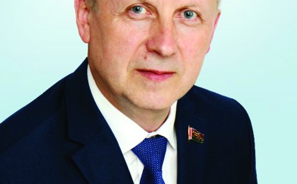 Кобринчане обсуждают проект изменений и дополнений Конституции Республики Беларусь: Василий Демидович