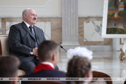 Лукашенко - пионерам: в ваших руках будущее страны, и вы должны ее сохранить