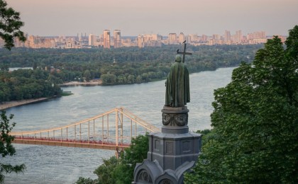 Князев о технологиях американцев: слом идеологии в Украине начался в 1990-х годах