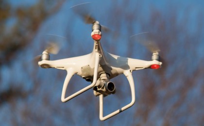 Новые методы работы брестской милиции: высоко летим – далеко глядим. В своей деятельности правоохранители используют велосипеды и квадрокоптеры.