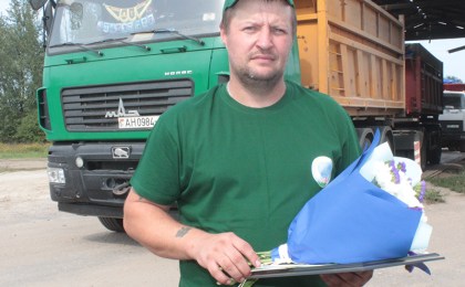 Станислав Лакишик из ОАО «Городец-агро» Кобринского района перевёз 2 тысячи тонн зерна