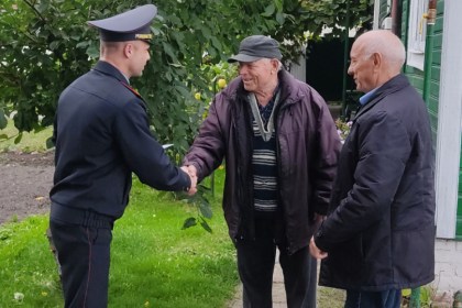 Кобринские стражи правопорядка посетили своих ветеранов