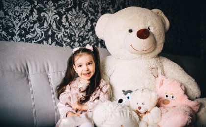 «Мечтает играть с детьми и помогать маме». Николь из Бреста нужен вертикализатор