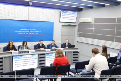 Централизованные экзамены выпускники школ будут сдавать с 14 по 21 мая