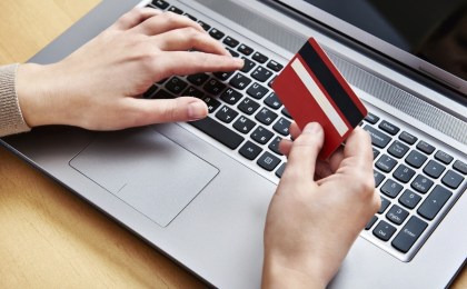 Не теряйте деньги в праздничной суматохе