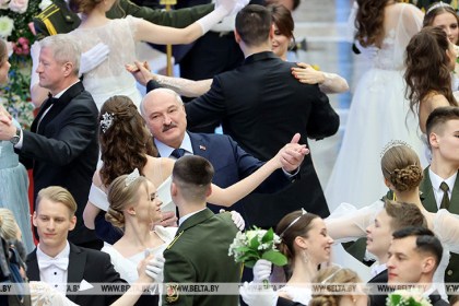 Лукашенко: лучшие традиции наших предков живут в каждом новом поколении белорусов