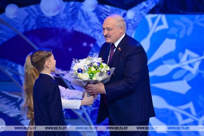 Лукашенко: если мы будем помнить о детях, которые нуждаются в мире и тепле, беда никогда не придет к нам