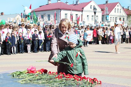 Праздник со слезами на глазах. Что значит для них День Победы, рассказывают кобринчане