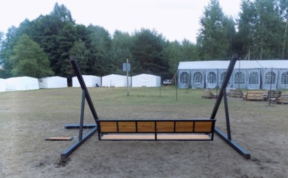 Ребенок получил смертельную травму при падении с качелей в Малоритском районе