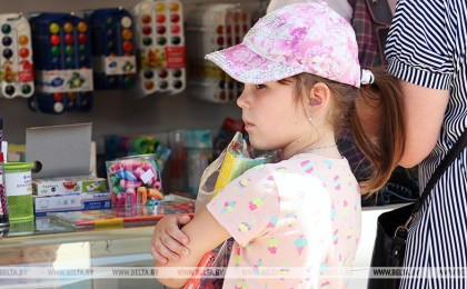 Помощь на подготовку к школе уже получили 75% многодетных семей