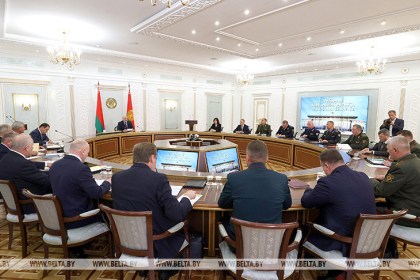 Лукашенко собрал заседание Совбеза по вопросам обеспечения национальной безопасности Беларуси